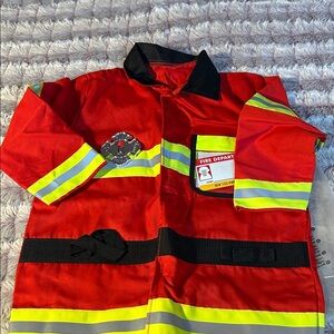 Fire Chief top size 4- 6